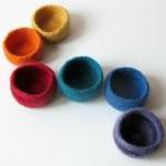 Rainbow felted bowls -gorge..