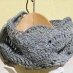 Dusty blue lace cowl - Croc..