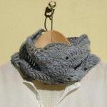 Dusty blue lace cowl - Croc..