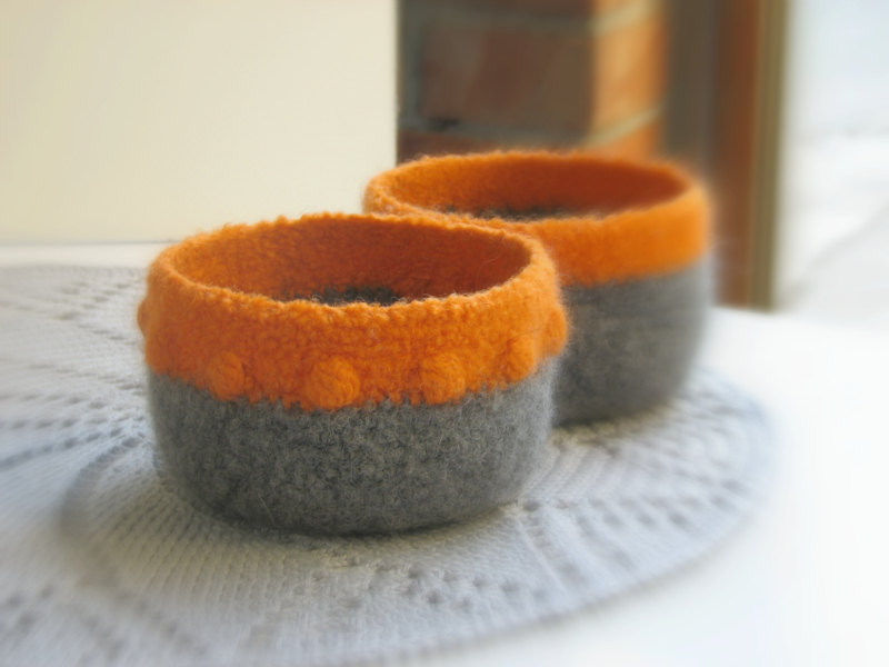 Felted bowls - Organic family - Pumpkin orange and grey with a texture