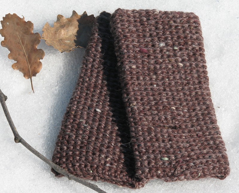 Fingerless gloves - wrist warmer - chestnut brown - wool